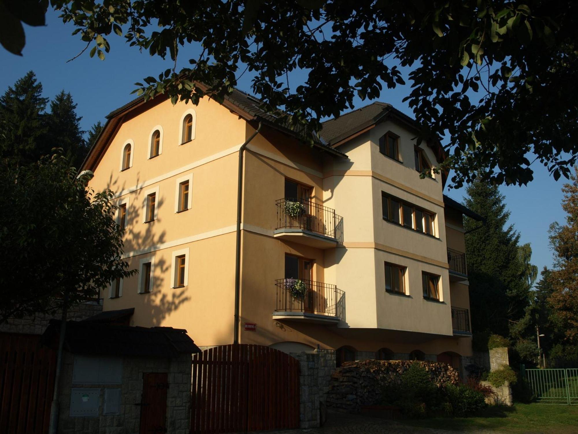 Pension Kral Jablonec nad Nisou Ngoại thất bức ảnh